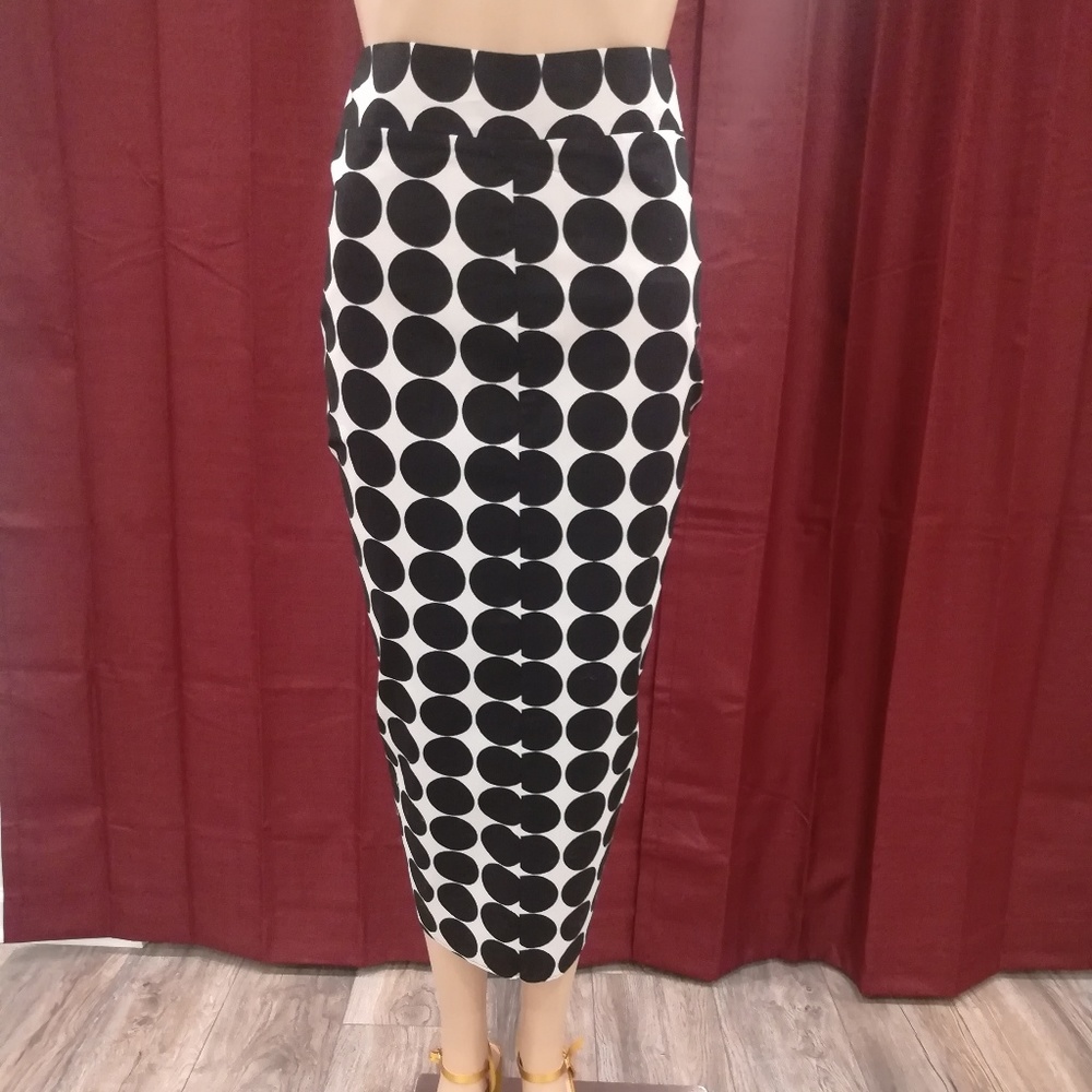 Extra long pencil skirt size 6